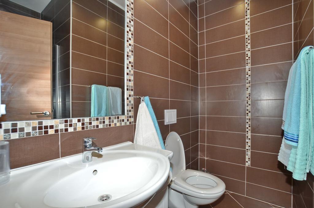 Apartments Max&Leon Podstrana Phòng bức ảnh