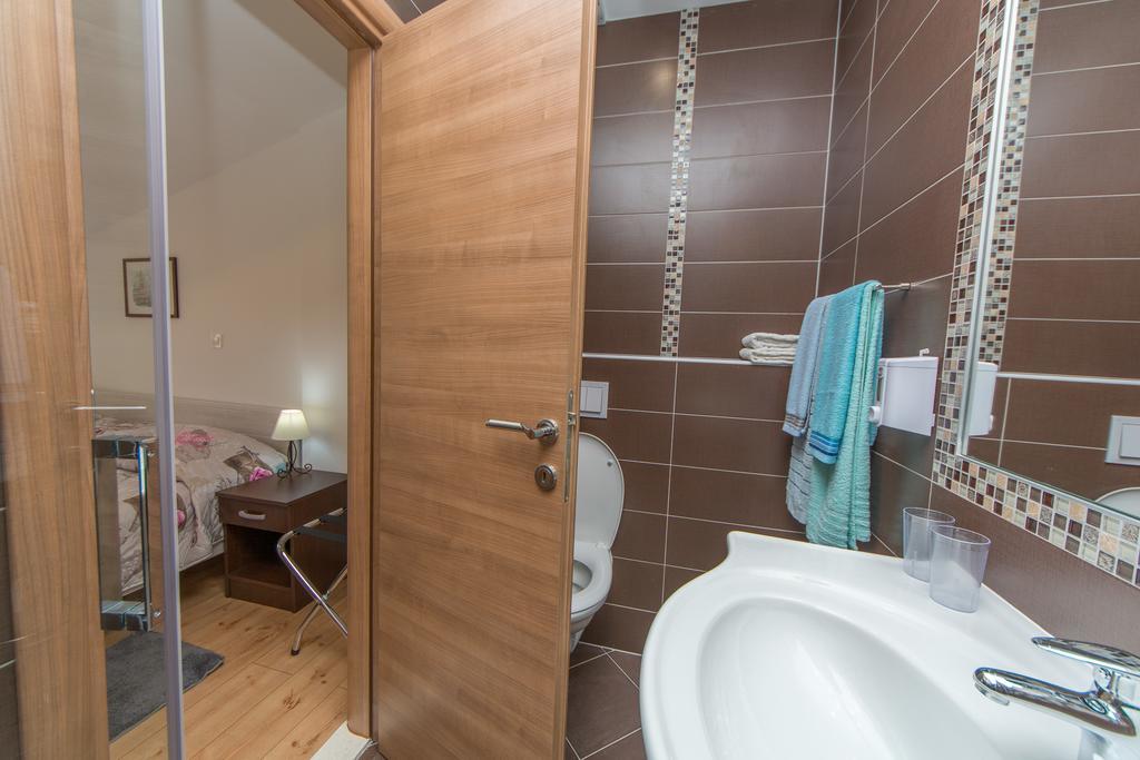 Apartments Max&Leon Podstrana Ngoại thất bức ảnh