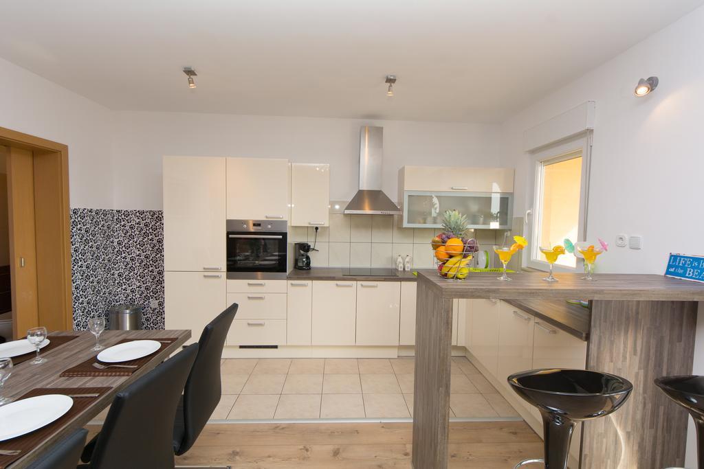 Apartments Max&Leon Podstrana Ngoại thất bức ảnh